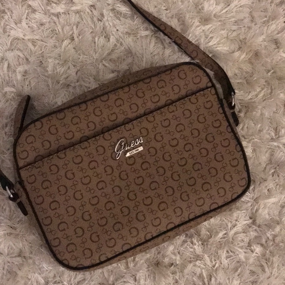 Guess purse
